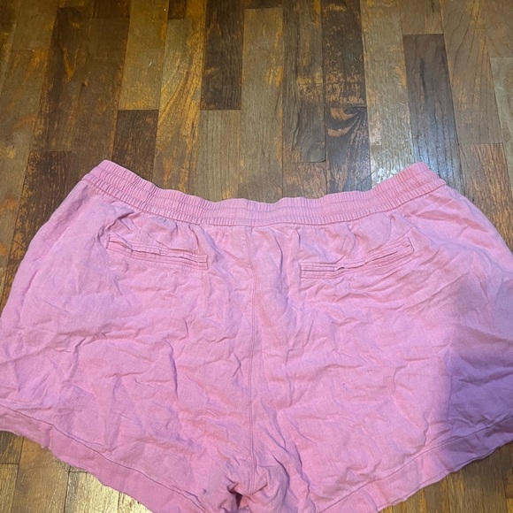 Pink Linen Shorts - Picture 2 of 4